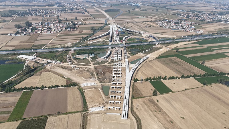 绿地大基建产业一批重大项目顺利达成关键节点，助力各地经济平稳健康发展